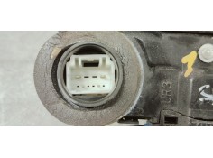 Recambio de cerradura puerta trasera derecha para toyota auris 1.6 i 132 referencia OEM IAM A084219  