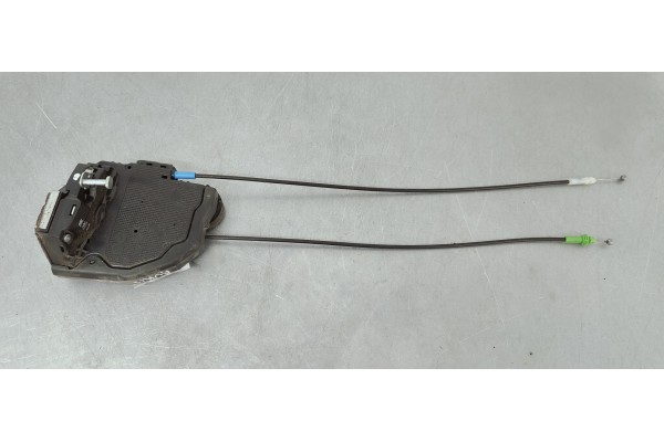 Recambio de cerradura puerta trasera izquierda para toyota auris 1.6 i 132 referencia OEM IAM A084219  