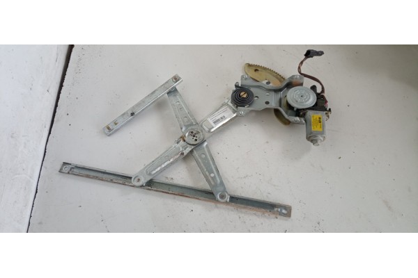 Recambio de elevalunas trasero derecho para kia carens 2.0 crdi ex monovolumen referencia OEM IAM XH004P0  