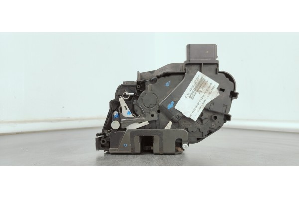Recambio de cerradura puerta delantera izquierda para ford focus cabrio (ca5) 2.0 referencia OEM IAM 6N4AL21813CA  