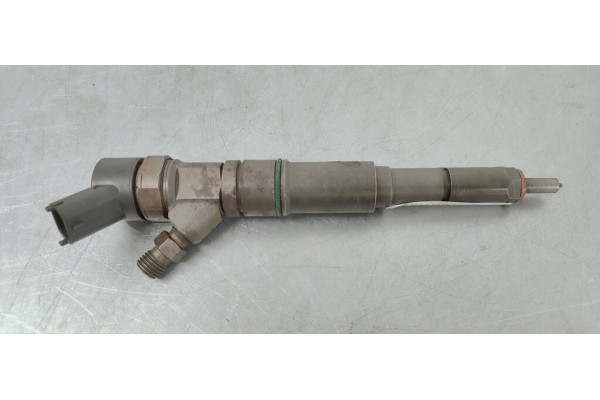 Recambio de inyector para bmw serie 5 berlina (e39) 525d exclusive referencia OEM IAM 0445110048  