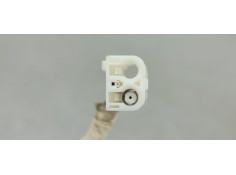 Recambio de antena para toyota auris 1.6 i 132 referencia OEM IAM V308998C  