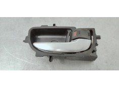 Recambio de maneta interior delantera derecha para toyota auris 1.6 i 132 referencia OEM IAM 692050D271  