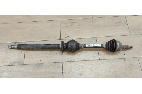 Recambio de transmision delantera derecha para opel insignia berlina 2.0cdti 130 fap referencia OEM IAM 13219092  