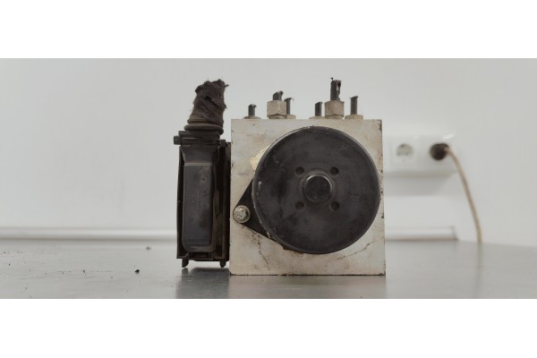 Recambio de abs para opel insignia berlina 2.0cdti 130 fap referencia OEM IAM 13332549  