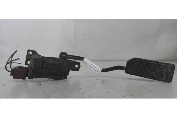 Recambio de potenciometro pedal para nissan primera berlina (p12) 2.0 16v cat referencia OEM IAM 18002AU410  