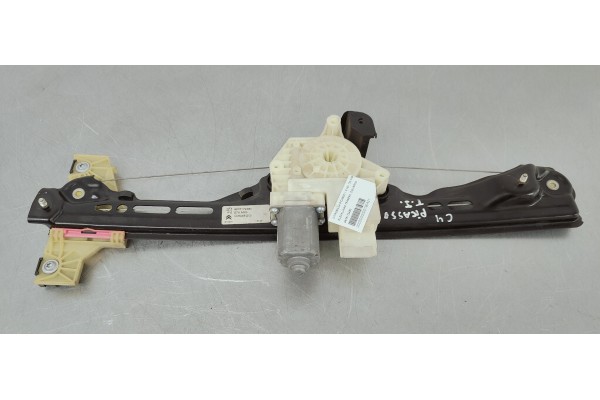 Recambio de elevalunas trasero izquierdo para citroen c4 picasso 1.6 hdi 120 fap referencia OEM IAM 9676172480  