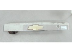 Recambio de molduras traseras para chevrolet captiva 2.0 d referencia OEM IAM 20921279  