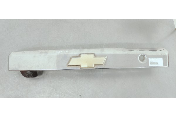 Recambio de molduras traseras para chevrolet captiva 2.0 d referencia OEM IAM 20921279  