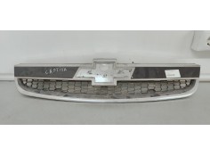 Recambio de rejilla delantera para chevrolet captiva 2.0 d referencia OEM IAM 96442718  