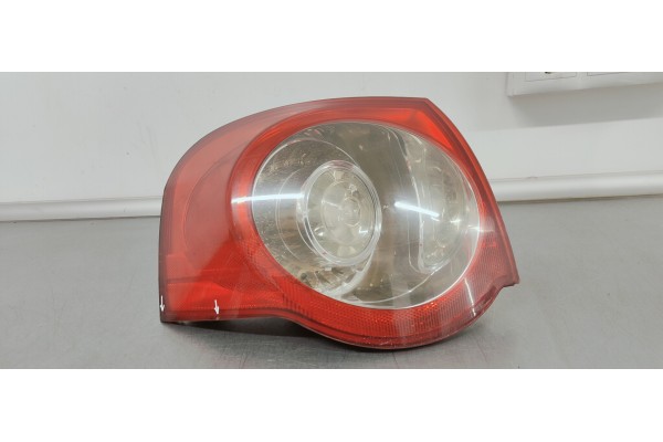 Recambio de piloto trasero izquierdo para volkswagen passat variant (3c5) advance plus referencia OEM IAM 3C9945095B  