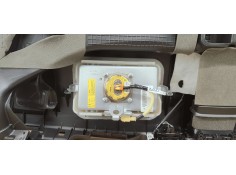 Recambio de salpicadero para toyota auris 1.6 i 132 referencia OEM IAM   