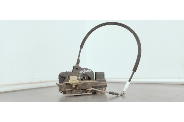 Recambio de cerradura puerta delantera izquierda para opel insignia berlina 2.0cdti 130 fap referencia OEM IAM 3023881  