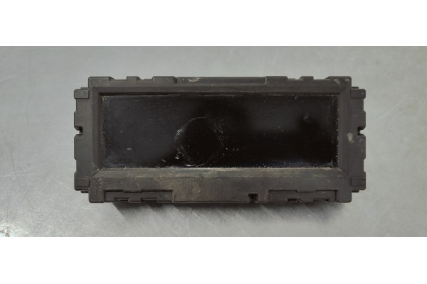 Recambio de pantalla multifuncion para opel insignia berlina 2.0cdti 130 fap referencia OEM IAM 12844841G  