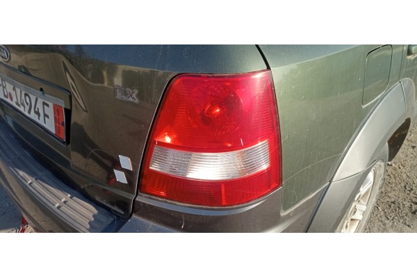 Recambio de piloto trasero derecho para kia sorento 2.5 crdi ex referencia OEM IAM   