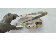 Recambio de cerradura puerta trasera derecha para opel insignia berlina 2.0cdti 130 fap referencia OEM IAM 3023880  
