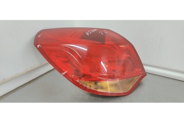 Recambio de piloto trasero izquierdo para opel astra j lim. 1.6 i 115 referencia OEM IAM   