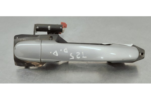 Recambio de maneta exterior delantera derecha para toyota avensis wagon (t25) 2.2 d4d 180 referencia OEM IAM   