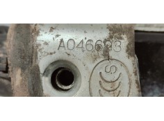 Recambio de cerradura puerta trasera izquierda para toyota avensis wagon (t25) 2.2 d4d 180 referencia OEM IAM A046693  