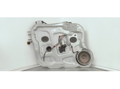 ELEVALUNAS DELANTERO IZQUIERDO 824702B030J9S4 