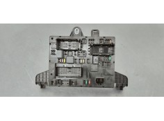 Recambio de caja reles / fusibles para opel astra j lim. 1.6 i 115 referencia OEM IAM 13302300  