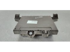 Recambio de caja reles / fusibles para opel astra j lim. 1.6 i 115 referencia OEM IAM 13302300  