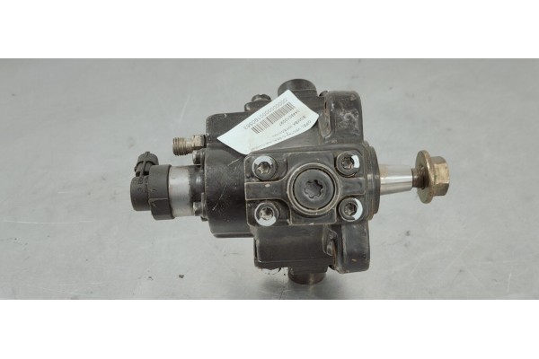 Recambio de bomba inyeccion para opel vectra c berlina comfort referencia OEM IAM 0445010097  