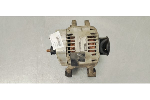 Recambio de alternador para kia sorento 2.5 crdi ex referencia OEM IAM 373004A300  