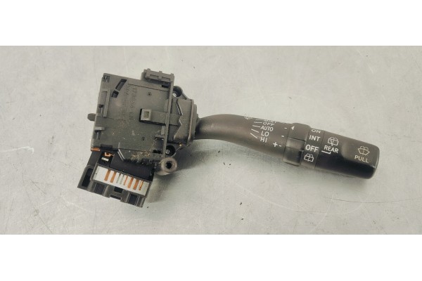 Recambio de mando limpia para toyota avensis wagon (t25) 2.2 d4d 180 referencia OEM IAM 173654  
