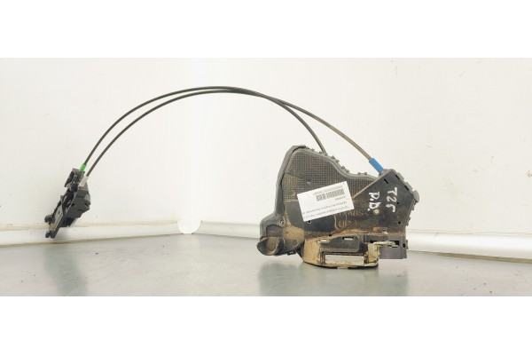 Recambio de cerradura puerta delantera derecha para toyota avensis wagon (t25) 2.2 d4d 180 referencia OEM IAM A046693  