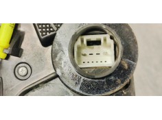 Recambio de cerradura puerta delantera derecha para toyota avensis wagon (t25) 2.2 d4d 180 referencia OEM IAM A046693  