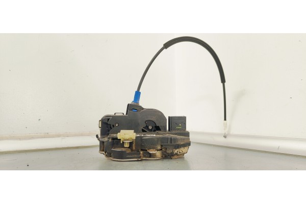 Recambio de cerradura puerta delantera izquierda para opel astra j lim. 1.6 i 115 referencia OEM IAM 13503801  