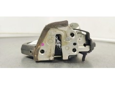 Recambio de cerradura puerta trasera derecha para toyota avensis wagon (t25) 2.2 d4d 180 referencia OEM IAM A046693  