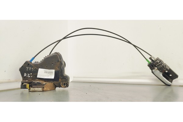 Recambio de cerradura puerta delantera izquierda para toyota avensis wagon (t25) 2.2 d4d 180 referencia OEM IAM A046693  