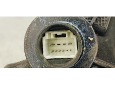 Recambio de cerradura puerta delantera izquierda para toyota avensis wagon (t25) 2.2 d4d 180 referencia OEM IAM A046693  