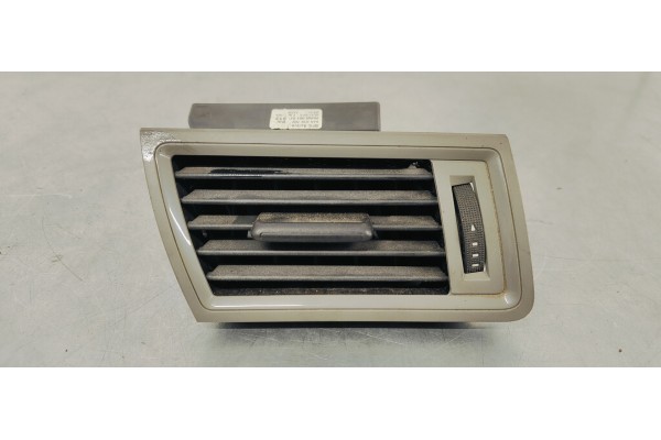 Recambio de rejilla aireadora para skoda rapid 1.6 tdi 105 fap referencia OEM IAM 5JA819702  