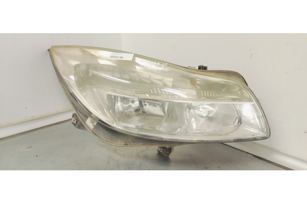 Recambio de faro derecho para opel insignia berlina 2.0cdti 130 fap referencia OEM IAM 13226783  