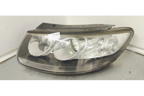 Recambio de faro izquierdo para hyundai santa fe (bm) 2.2 crdi 155 4x4 referencia OEM IAM 921012BXXX  