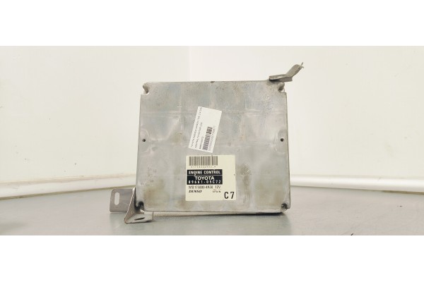 Recambio de centralita motor uce para toyota avensis wagon (t25) 2.2 d4d 180 referencia OEM IAM 8966105C72  