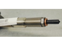 Recambio de inyector para seat leon (1p1) 1.6 tdi 105 fap referencia OEM IAM 03L130277B  