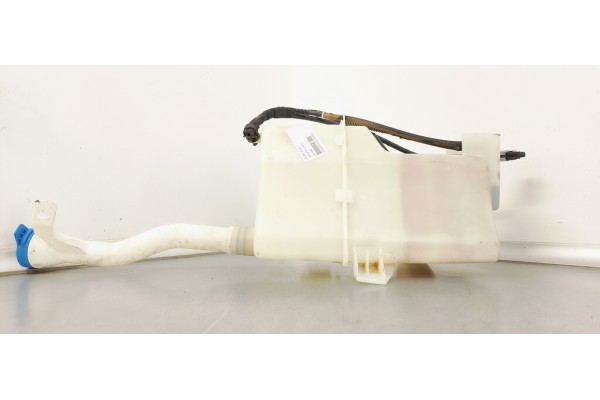 Recambio de deposito limpia para mg zs 1.5 106 referencia OEM IAM ZS11684  