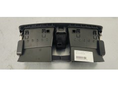 Recambio de rejilla aireadora para renault megane iii coupe 1.5 dci 110 fap referencia OEM IAM   