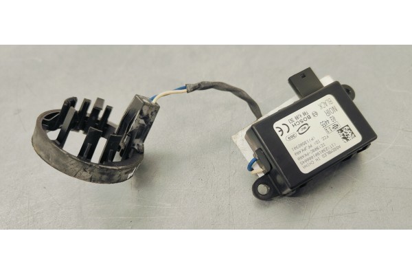 Recambio de centralita inmovilizador para opel insignia berlina 2.0cdti 130 fap referencia OEM IAM 13502301  