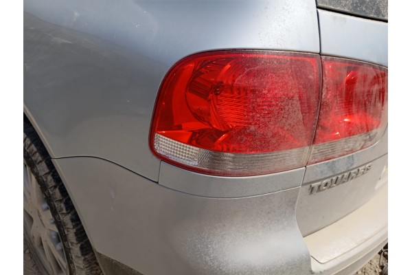 Recambio de piloto trasero izquierdo para volkswagen touareg (7la) tdi r5 referencia OEM IAM   