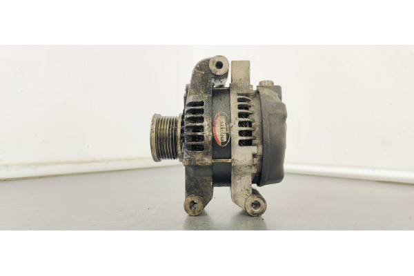 Recambio de alternador para toyota avensis wagon (t25) 2.2 d4d 180 referencia OEM IAM   
