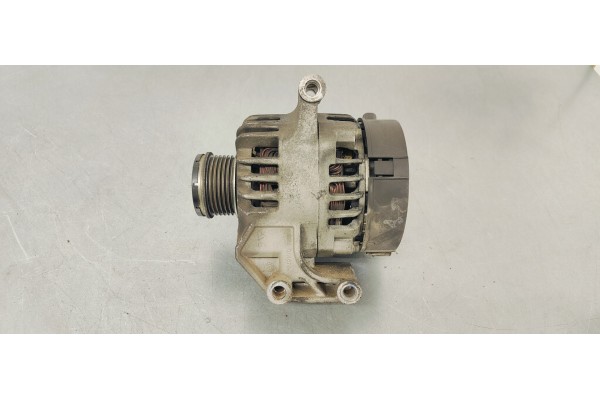 Recambio de alternador para opel corsa d cosmo referencia OEM IAM 13256932  
