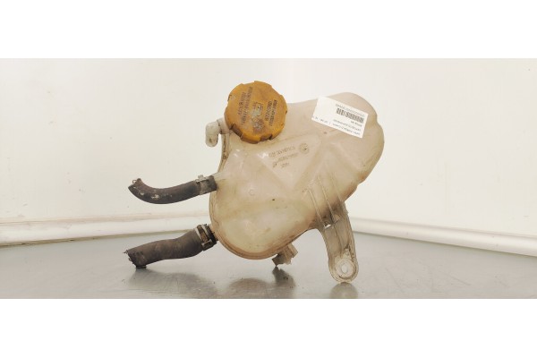 Recambio de deposito expansion para opel corsa d cosmo referencia OEM IAM 55702165  