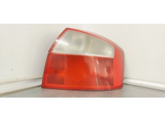 Recambio de piloto trasero derecho para audi a4 berlina (8e) 1.9 tdi (96kw) referencia OEM IAM 8E0945096C  