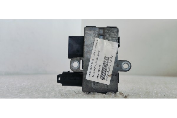 Recambio de caja precalentamiento para mercedes-benz clase a (w169) a 180 cdi a-edition referencia OEM IAM A6401530479  