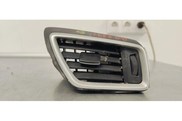 Recambio de rejilla aireadora para nissan qashqai (j11) 1.6 i turbo 163 referencia OEM IAM 687604EA0A  